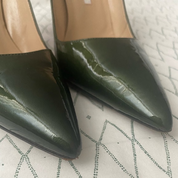 Manolo Blahnik Pointed toe heels - Picture 12 of 13